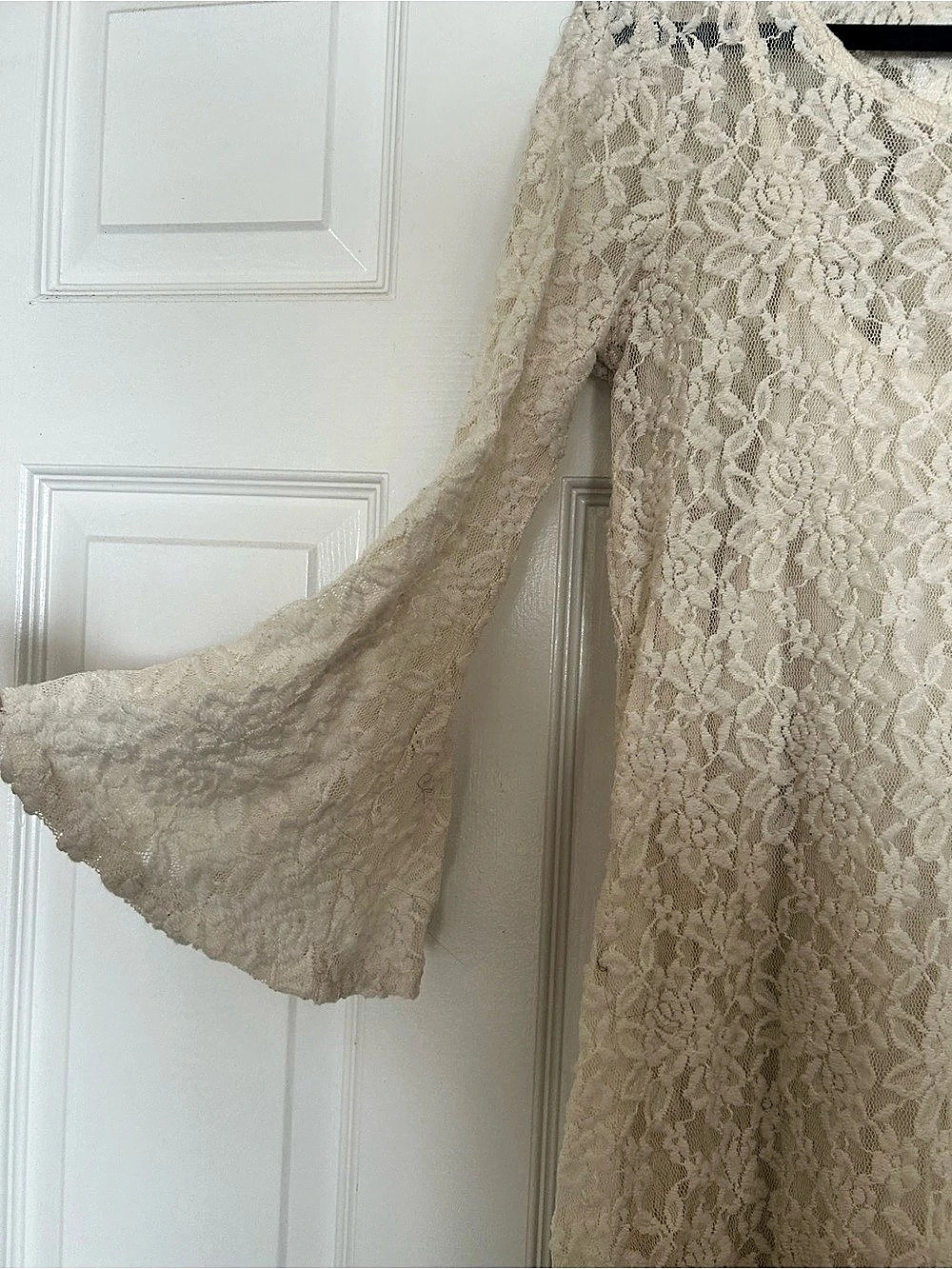 Nassimi Lace Dress in Cream Size Large Like New